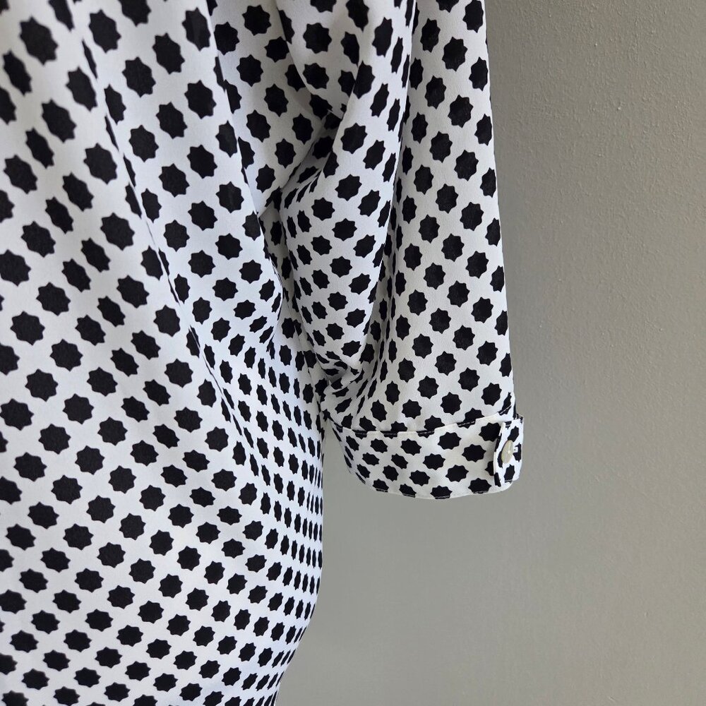 Black and White Button Down Shirt Medium Polka Dot Blouse Top 3/4 Sleeves Knot - Picture 8 of 10